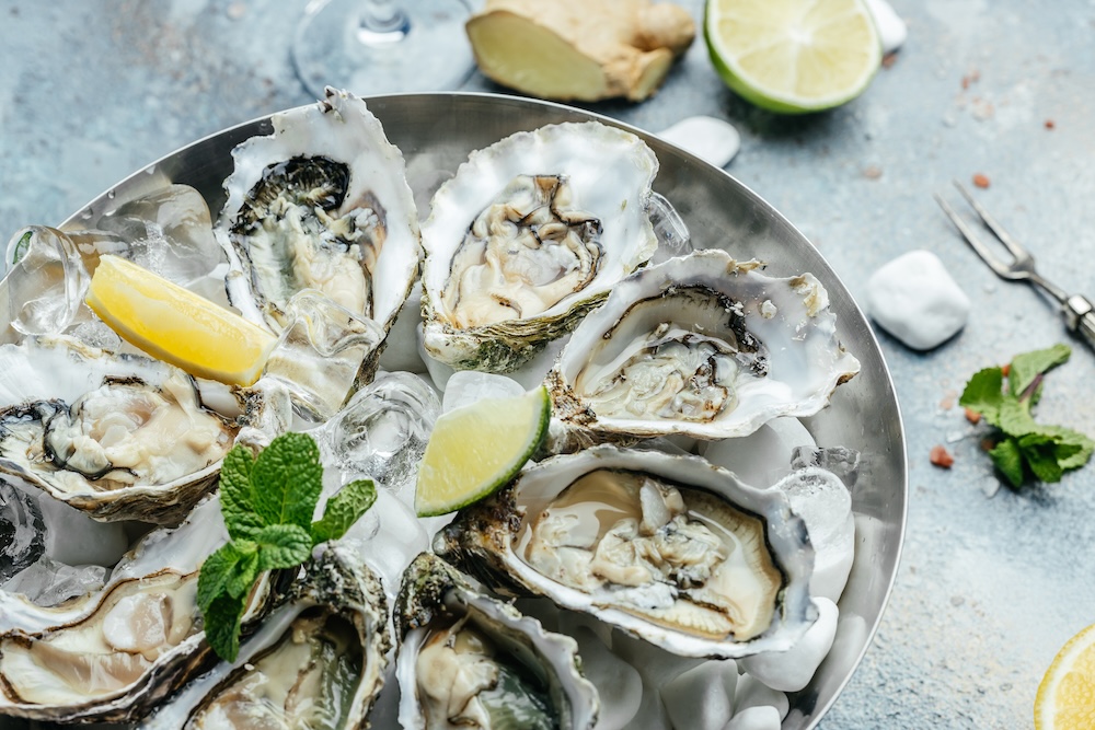 Fresh Oysters served over ice